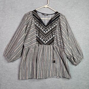 VARQ Anthropologie Daeria Women's XS Boho Embroidered Tribal Print Peasant Top